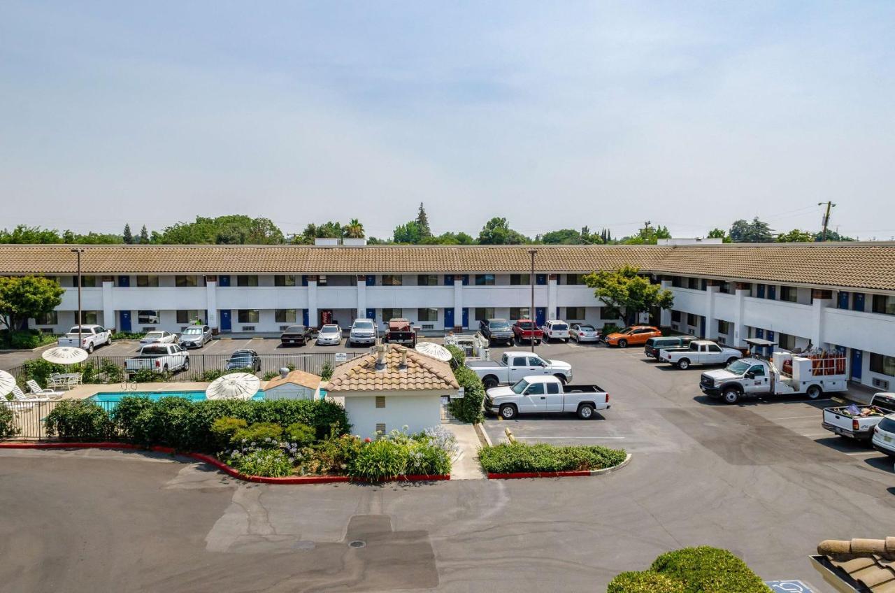 Motel 6 Oakdale, Ca Dış mekan fotoğraf