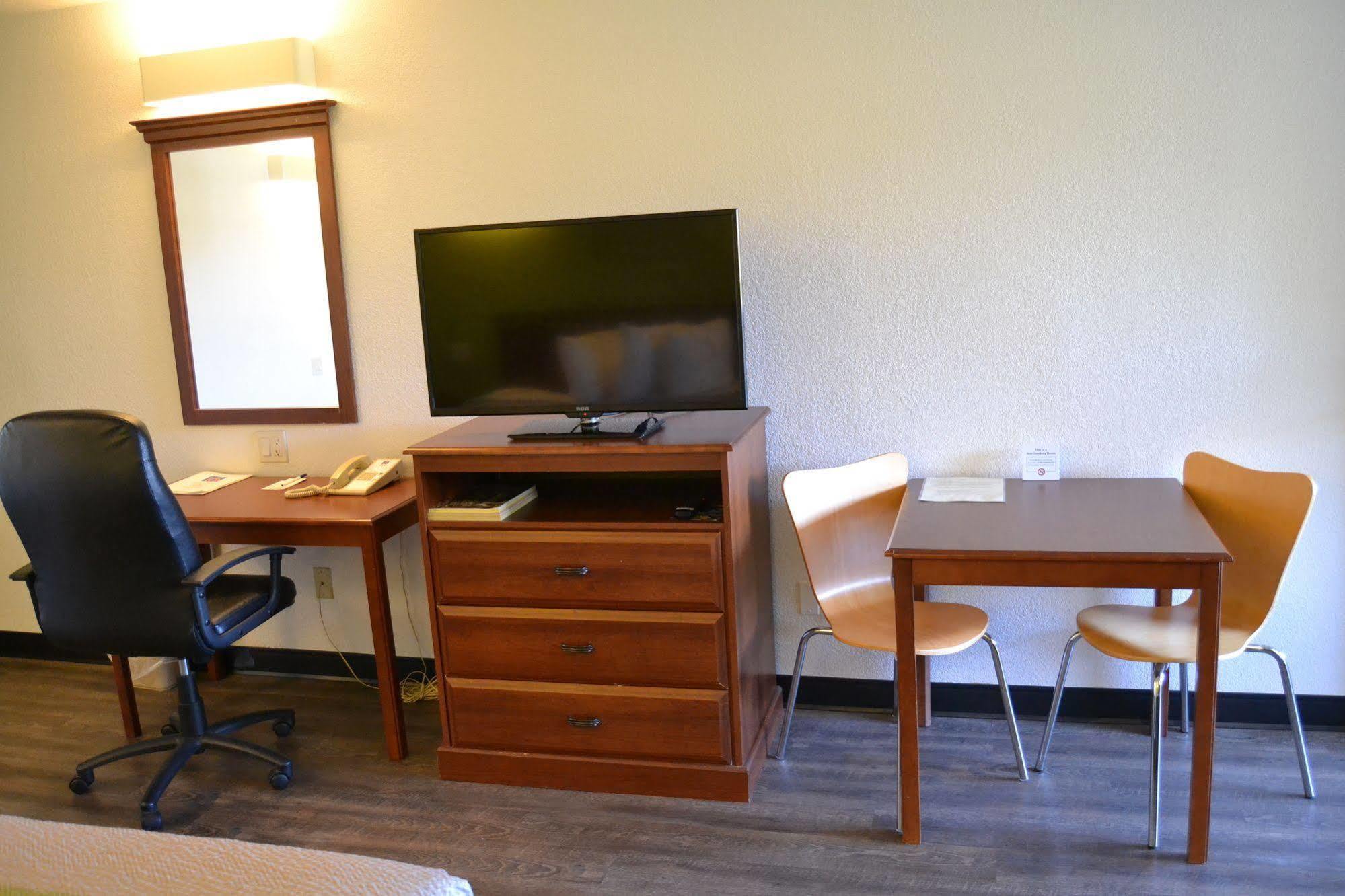 Motel 6 Oakdale, Ca Dış mekan fotoğraf