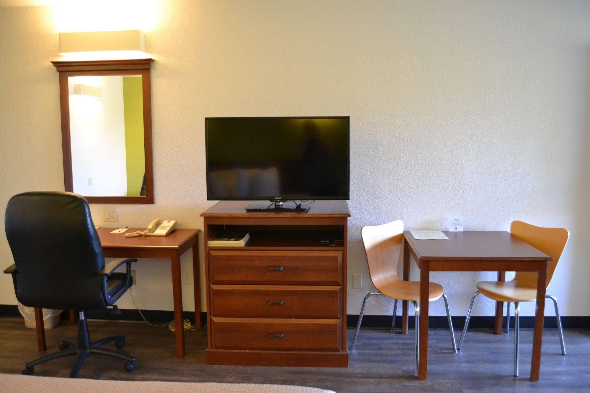 Motel 6 Oakdale, Ca Dış mekan fotoğraf