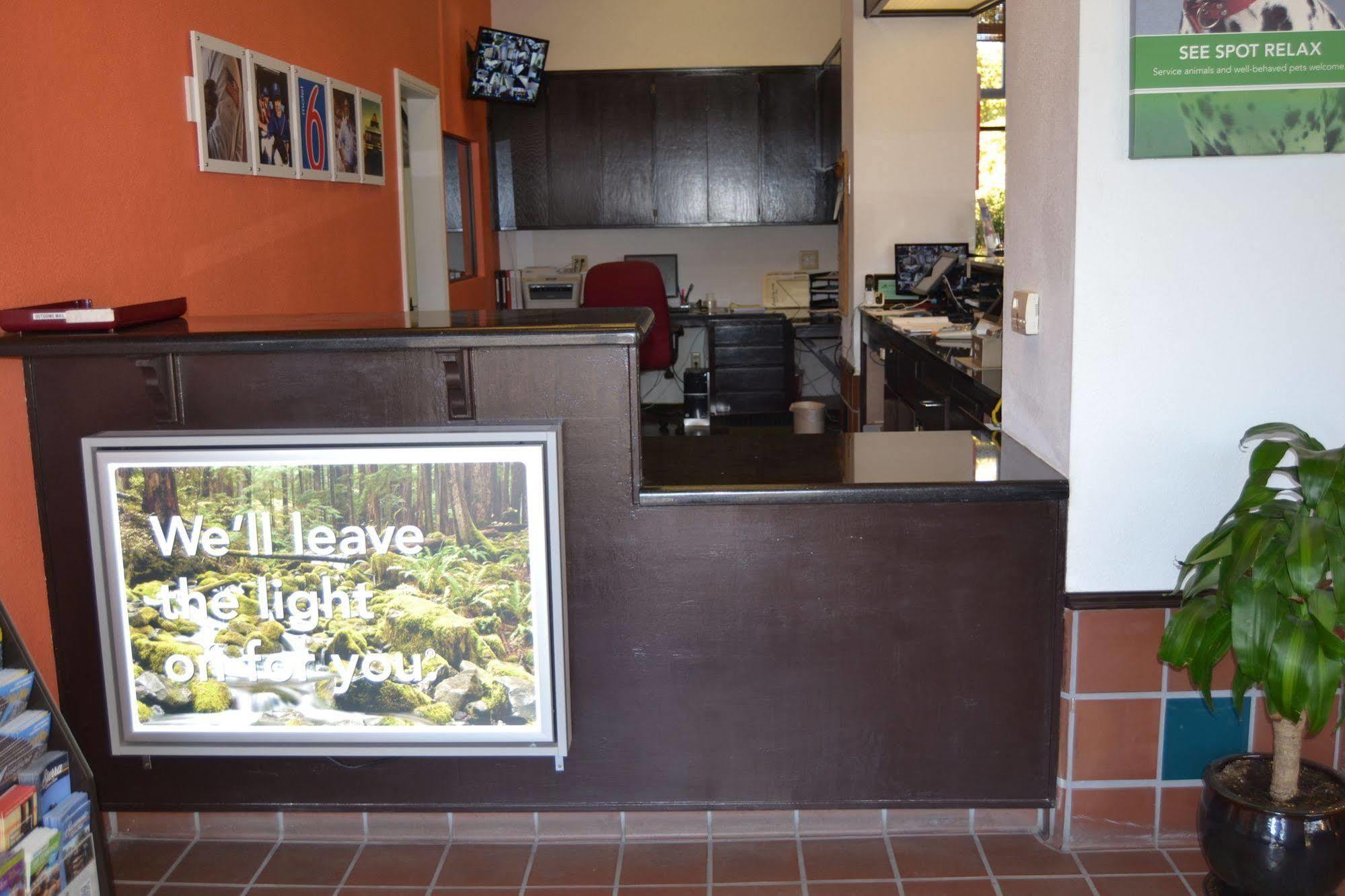 Motel 6 Oakdale, Ca Dış mekan fotoğraf